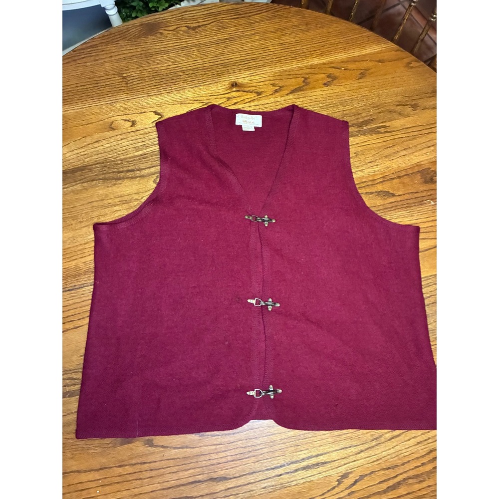 Tally-Ho Mens 1X Burgundy 100% Wool V-Neck Sweater Vest Lobster Clasp Closure